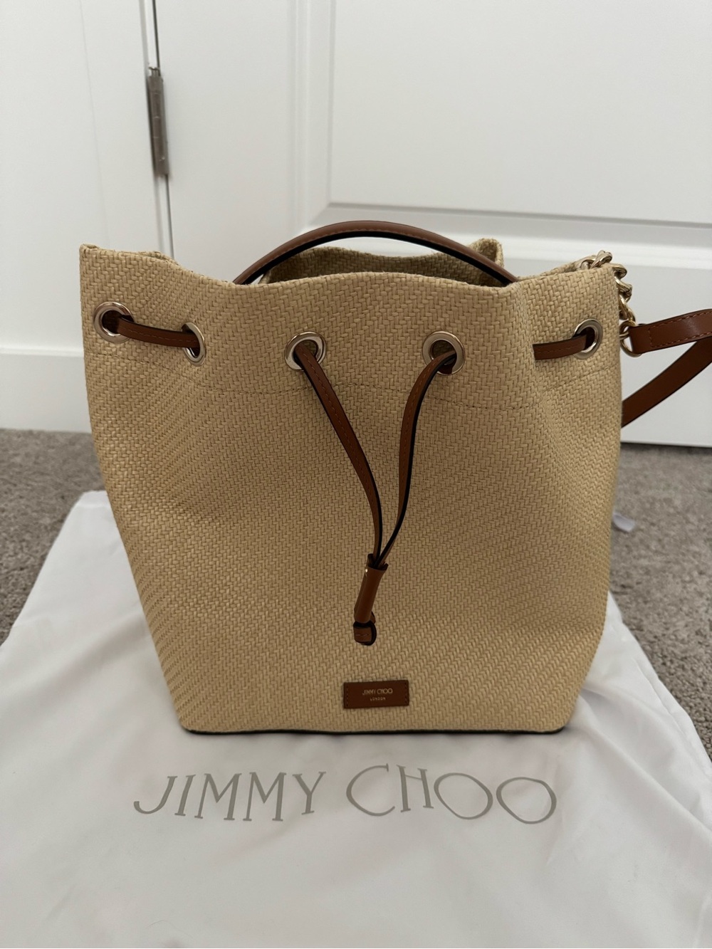 JIMMY CHOO Juno Raffia Bucket Bag - Picture 2 of 10